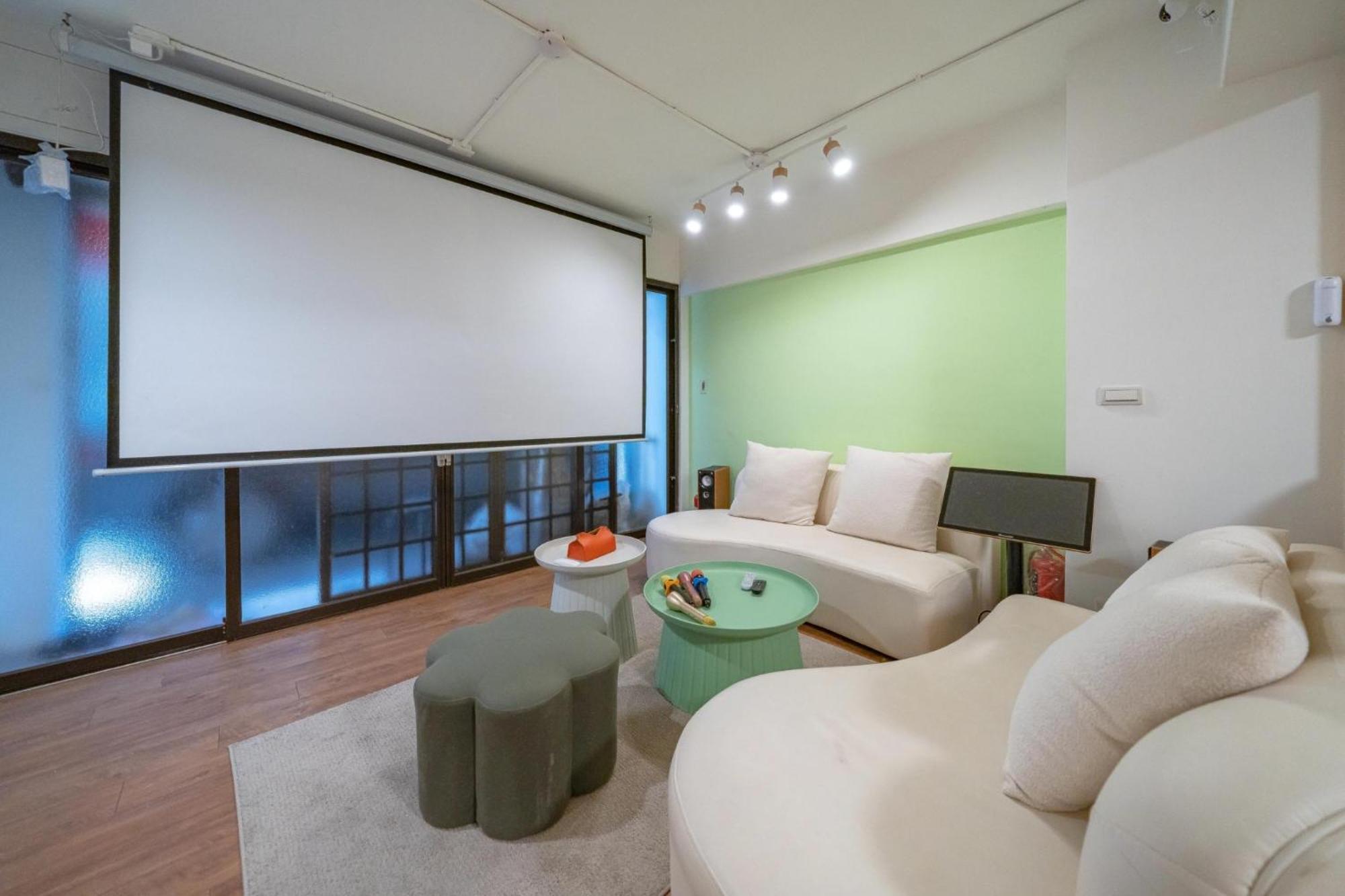樂福小棧 Love House 宜蘭五結包棟民宿 Ktv 電動麻將 烤肉 อู่เจี๋ย ภายนอก รูปภาพ
